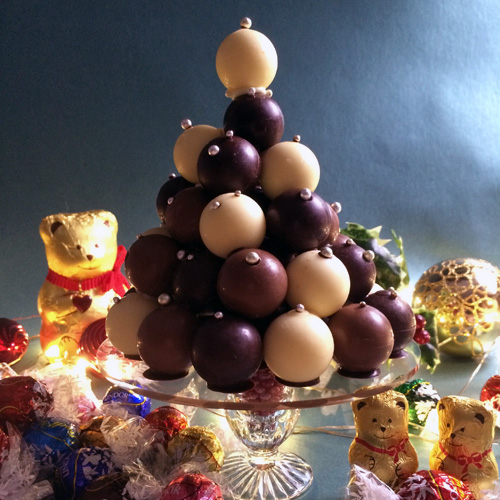 ターコイズクリスマスツリー 約30cm❣️リンリン❣️ LINDOR HOLIDAY 一粒からはじまる、あなたへの贈り物” 心ときめく