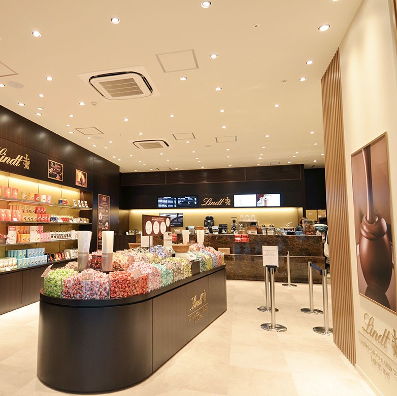 リンツ ショコラ ブティック カフェ 三井アウトレットパーク倉敷店 店舗情報 リンツ ショコラ ブティック カフェ 三井アウトレットパーク倉敷店 店舗情報